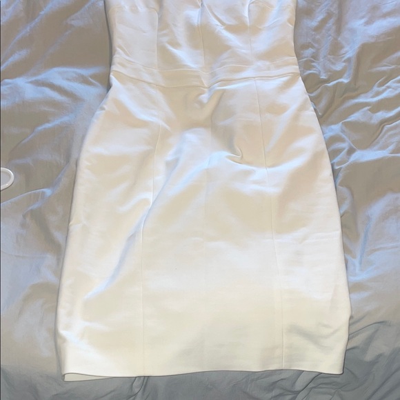 Elegant White Dress - Picture 3 of 4